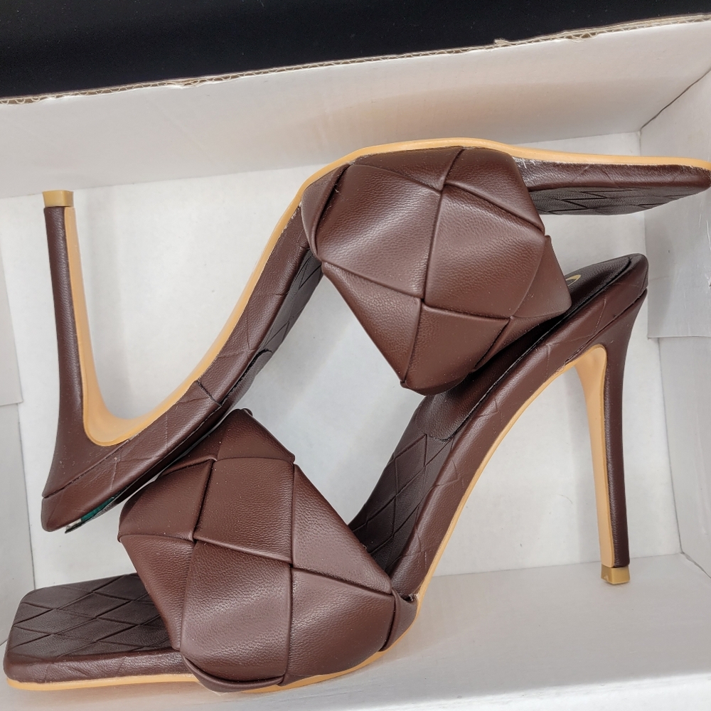 Olivia Jaymes Elegant Brown Women's Heels Size 7.5